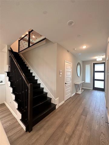 Building Photo - 601 Somerset Dr
