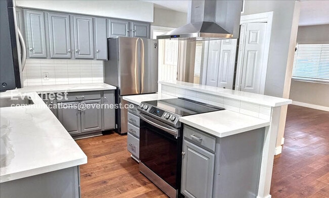 Foto del edificio - 2002 W Northview Ave