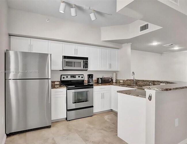 Foto del edificio - 2965 NE 185th St