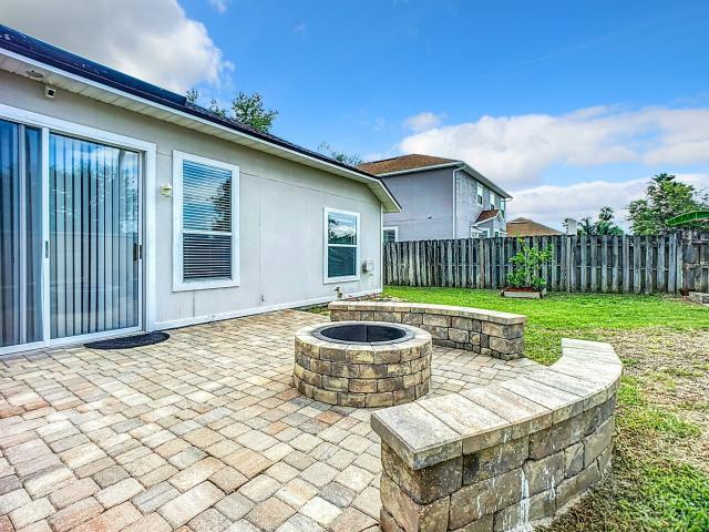 Building Photo - 3 bedroom in Jacksonville FL 32225