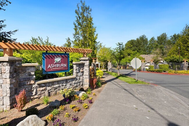 Foto del edificio - Spacious 3 bed Townhome
