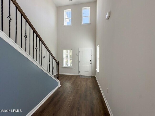 Foto del edificio - 170 Thistle Ln