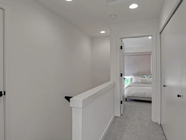 Foto del edificio - 3512 N Haight Ave