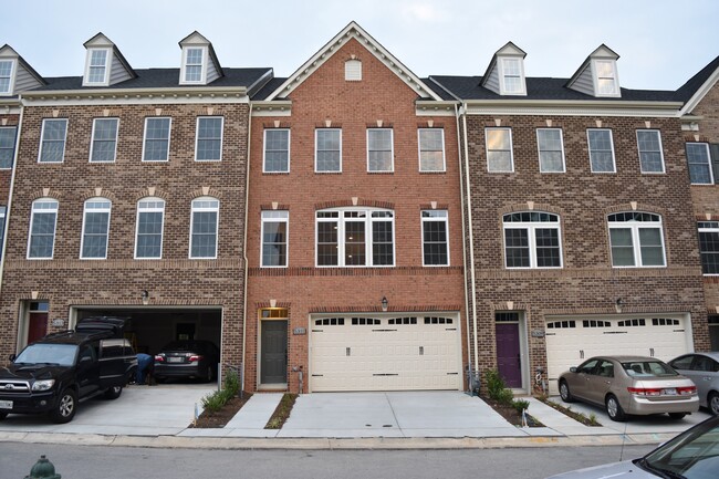 Building Photo - 5311 Stream Bank Lane