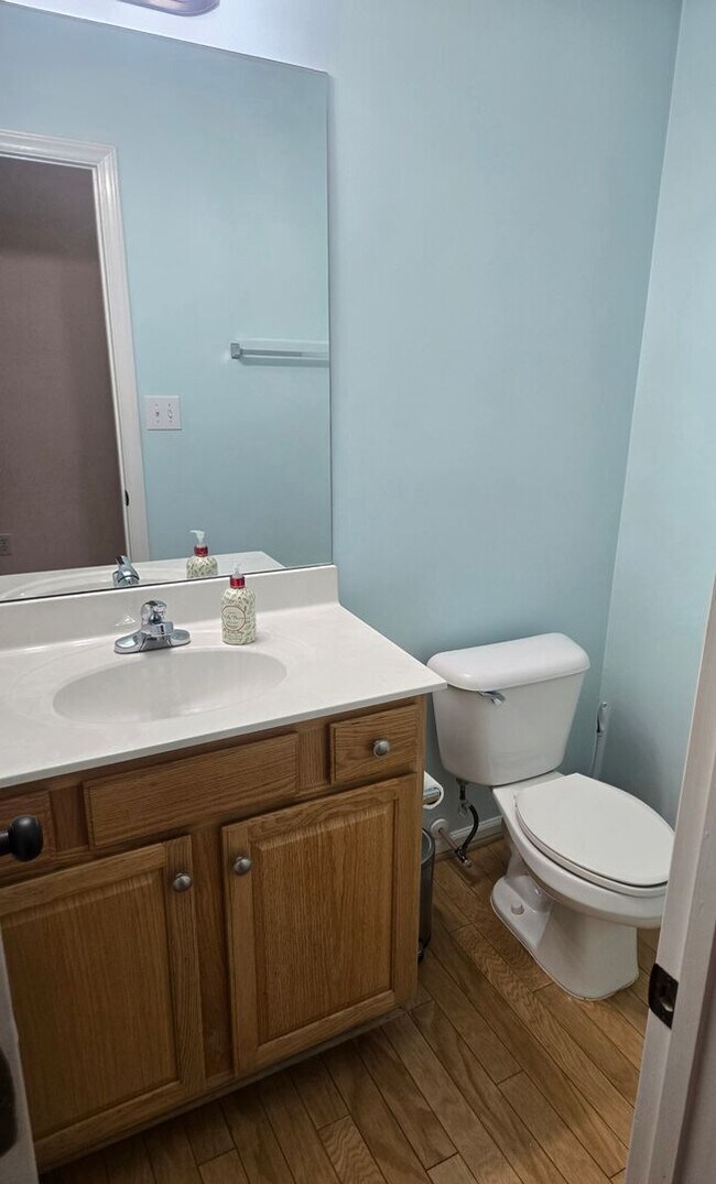 Foto del edificio - Keswick Place Townhome