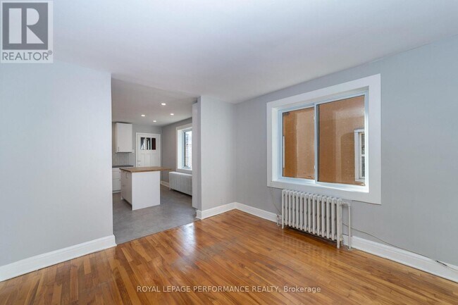 Photo du bâtiment - 17 Springfield Rd