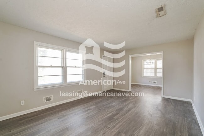 Foto del edificio - 2620 Providence Ct