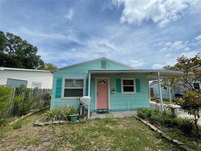 Foto del edificio - 5811 Magnolia St N
