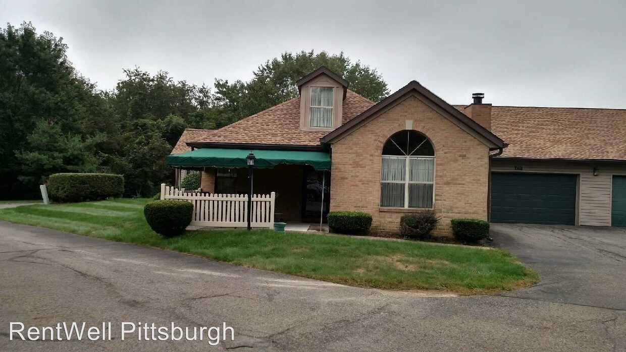 Primary Photo - 1261 Stanford Ct