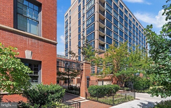 Foto del edificio - 437 New York Ave NW