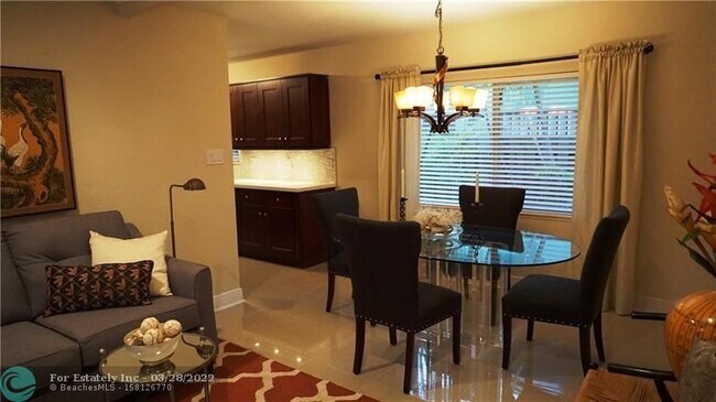 Foto del edificio - 1130 NE 3rd Ave