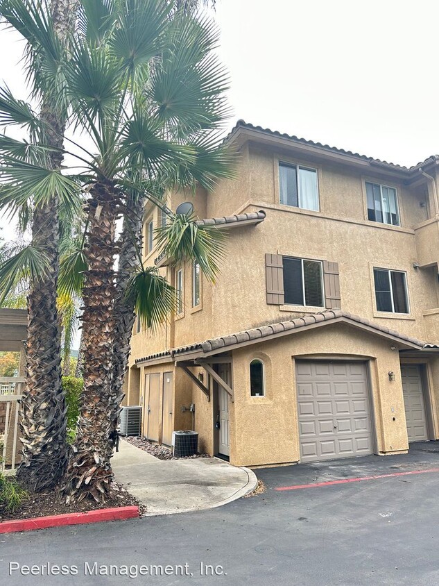 Primary Photo - 2 br, 2 bath House - 3239 Dehesa Road Unit...