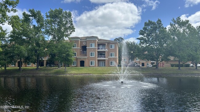 Foto del edificio - 610 Fairway Dr
