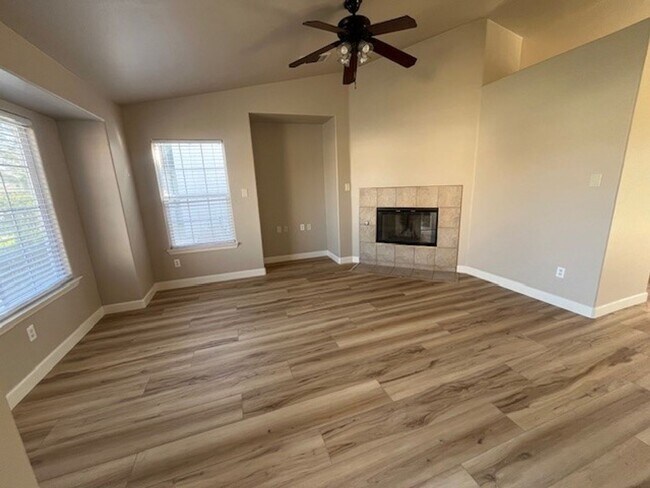 Building Photo - 4203 Silver Maple Ct