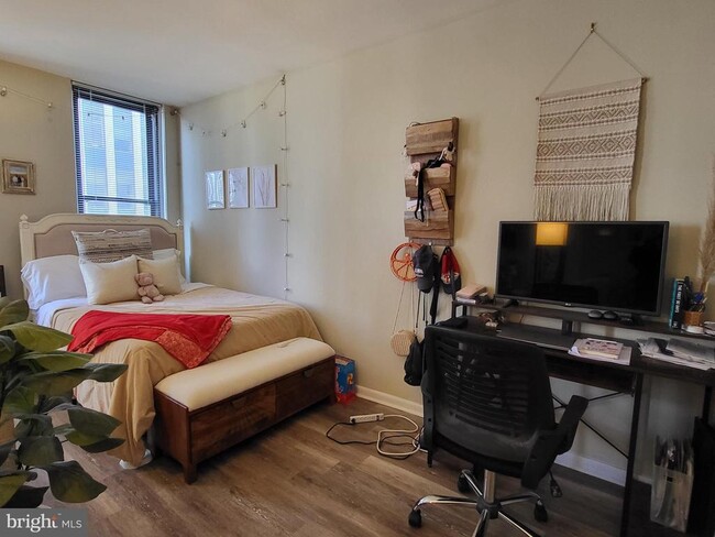 Foto del edificio - 135 S 19th St