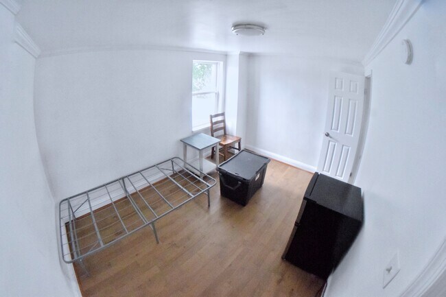 Foto del edificio - 3300 Chestnut Ave