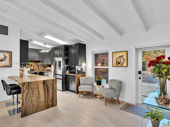 Building Photo - 2407 Key Largo Ln