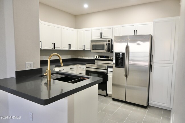 Foto del edificio - 20801 N 90th Pl