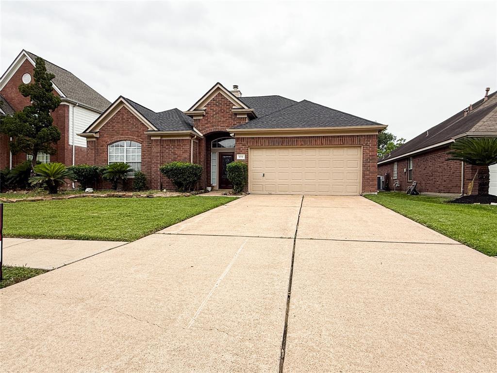 Primary Photo - 10114 Willow Crossing Dr