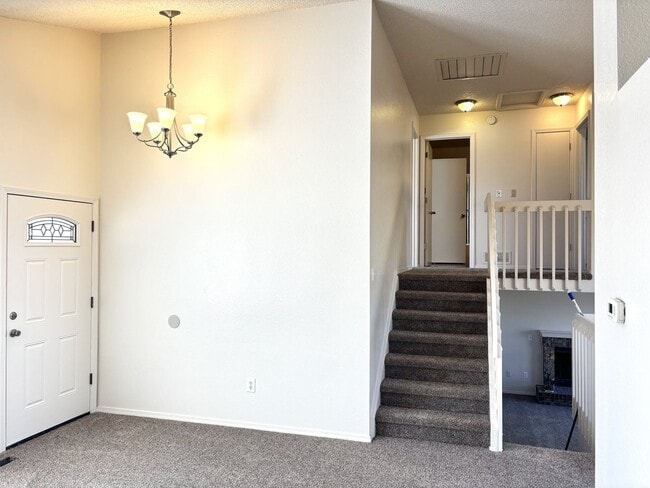 Photo - Stunning 3 bed 3 bath rental home in Highlands Ranch CO 80126 available 4-1-2026