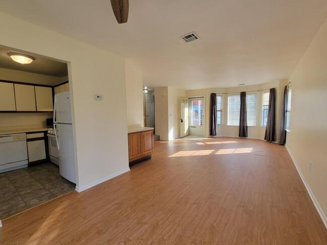 Foto del edificio - 1 Jodhpur Ct