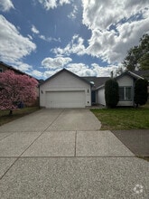 Building Photo - 13722 SE Gannon Dr