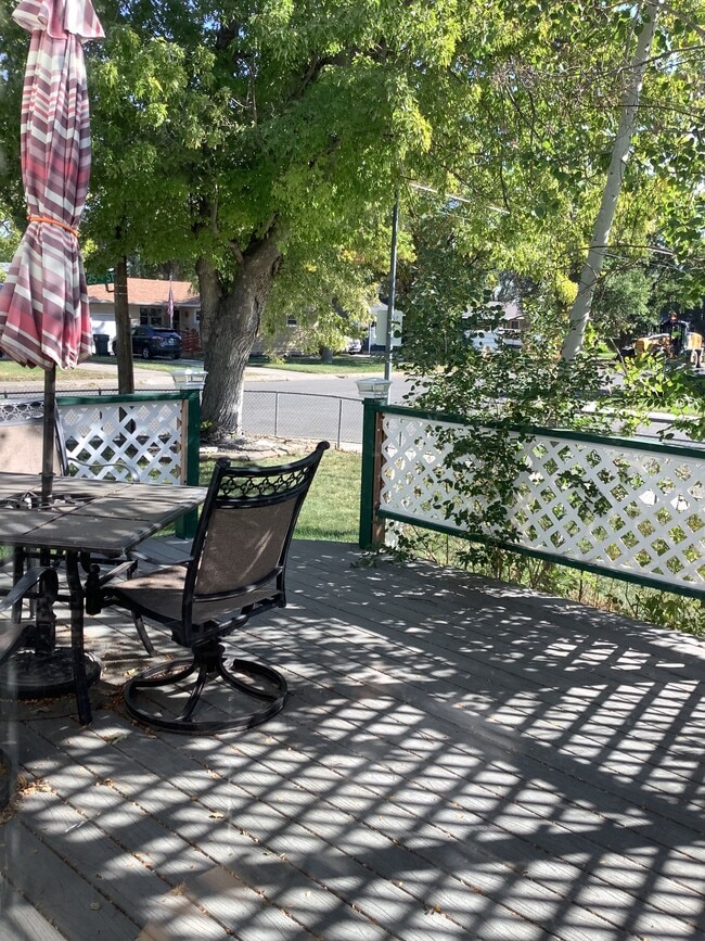 Foto del edificio - 1006 25th St W