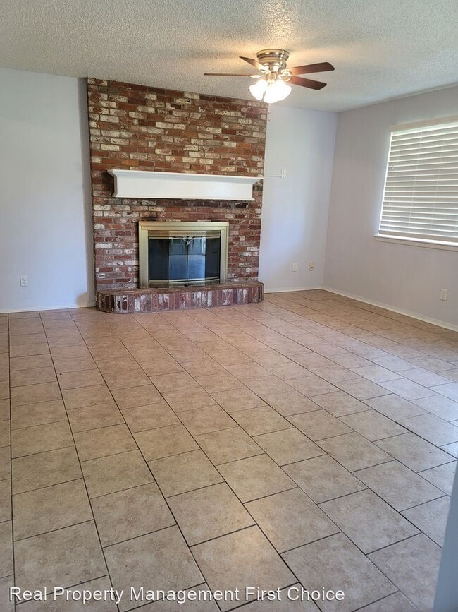 Building Photo - 3 br, 1.5 bath House - 2406 Taft Street
