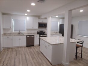 Building Photo - 1303 SW 16th Terrace