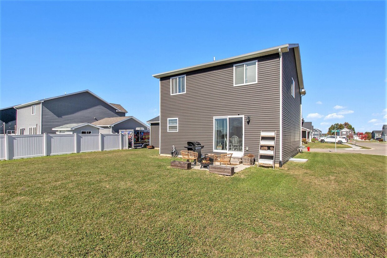 Building Photo - Best Value Home in Neighborhood