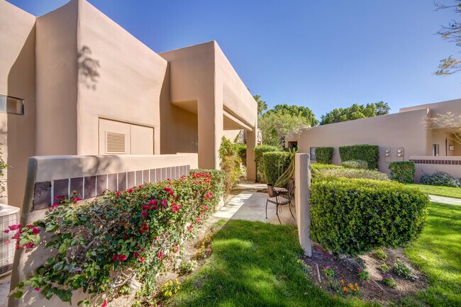 Building Photo - 67320 Cumbres Ct