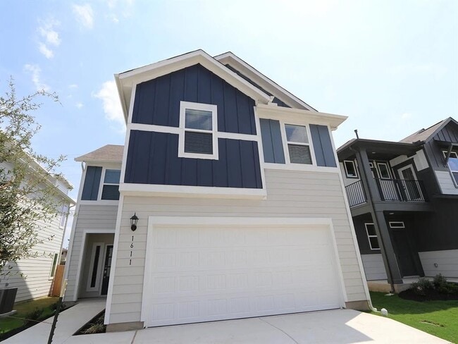 Building Photo - 1611 Iberville Dr