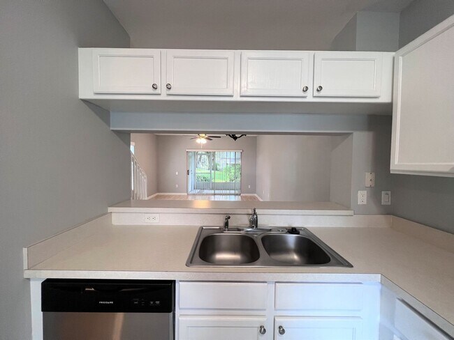 Foto del edificio - 2/2.5 in Chase Townhomes