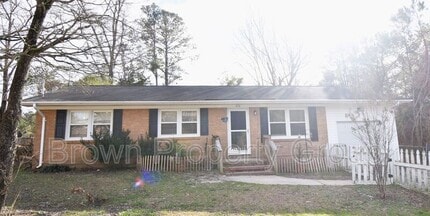 Building Photo - 5151 Queensdale Dr