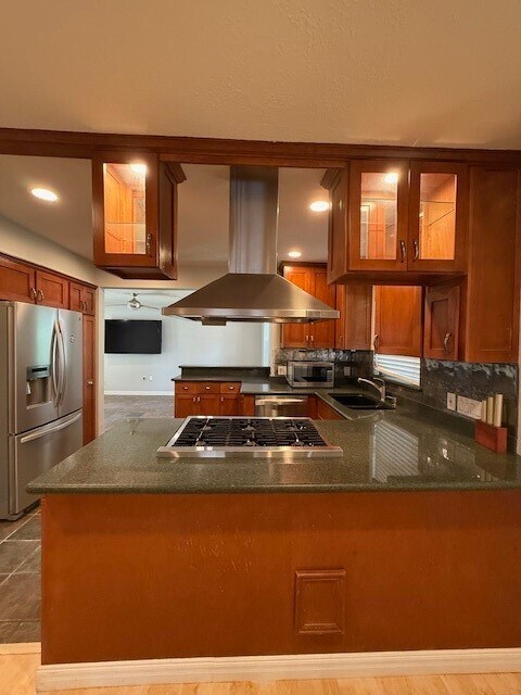 Building Photo - 923 W 41st St