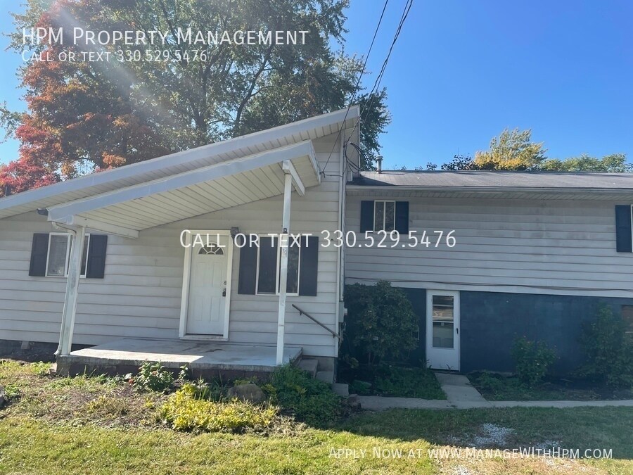Primary Photo - Split Level Home For Rent!!