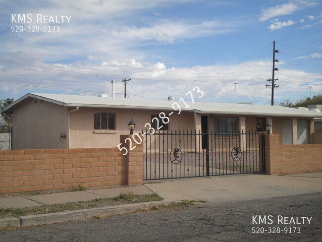 Foto del edificio - 1056 W District St