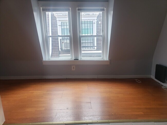 Foto del edificio - 3545 10th St NW