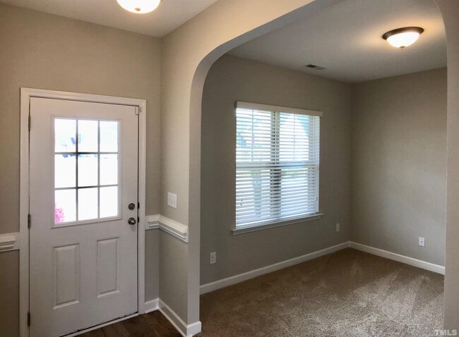 Foto del edificio - 39 Marsh Creek Dr