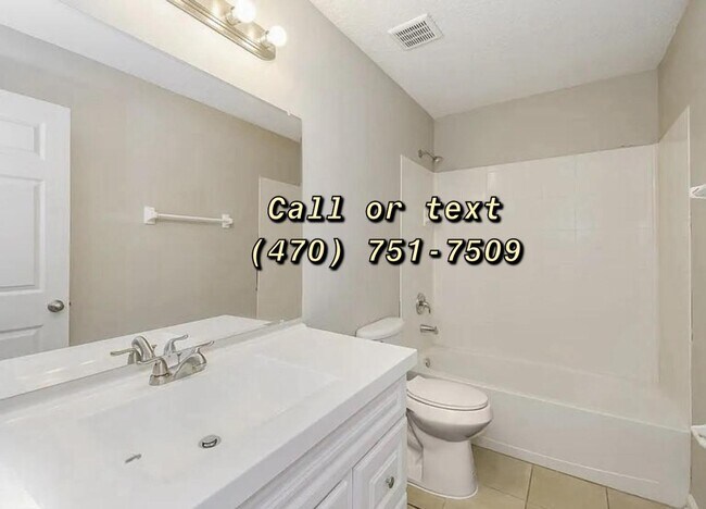 Foto del edificio - 10813 Campus Heights Ln