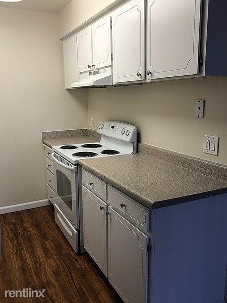 Building Photo - 2 br, 1 bath Apartment - 1600 Aster Drive
