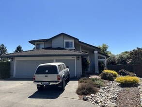 9587 Wellington Cir