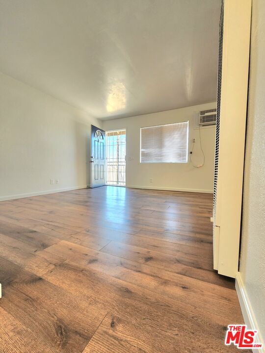 Foto del edificio - 165 N Hamilton Ave