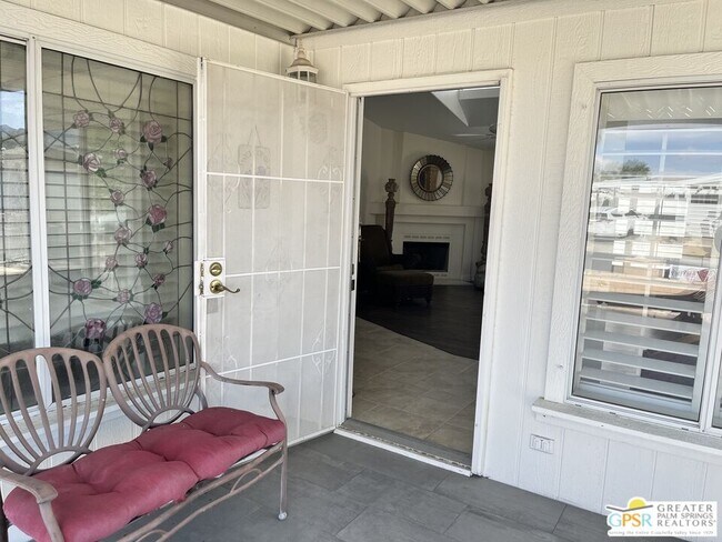 Foto del edificio - 38153 Noble Canyon Dr