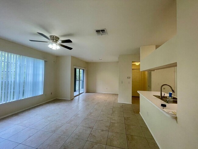 Building Photo - 1bed/1bath/1 car garage condo in Temple Te...