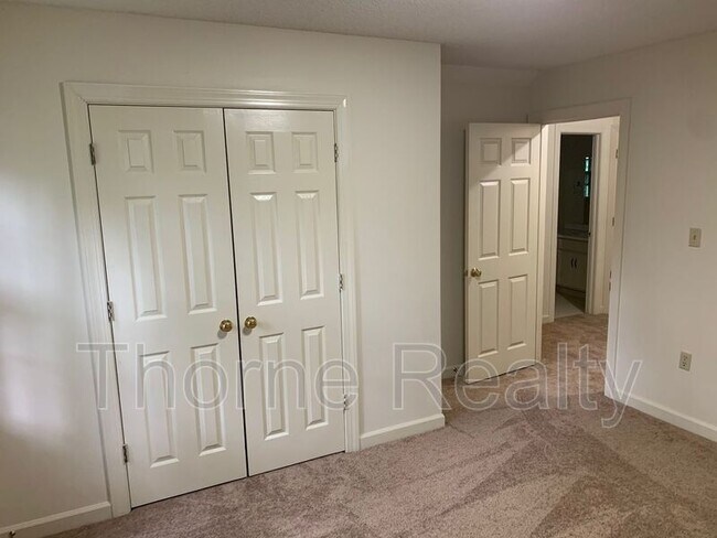 Building Photo - 278 Regency Dr