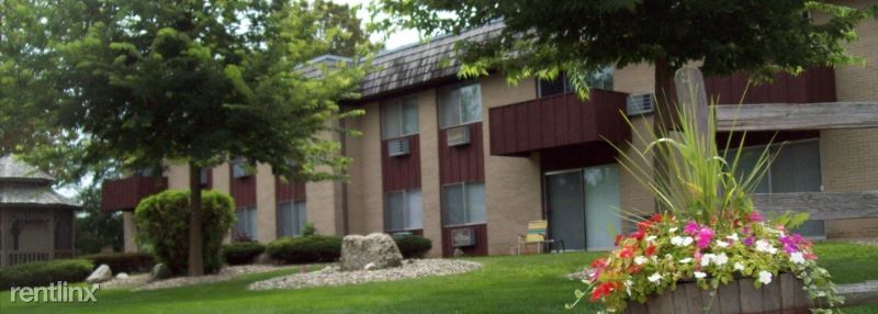 Primary Photo - 3 br, 2 bath Apartment - 711 South Main St