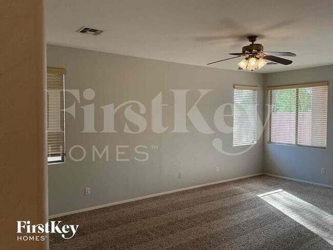 Building Photo - 15913 W Ventura St