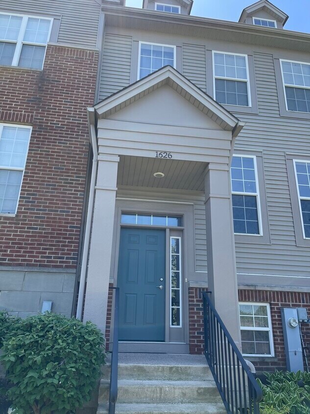 Foto principal - 1626 Station Park Dr