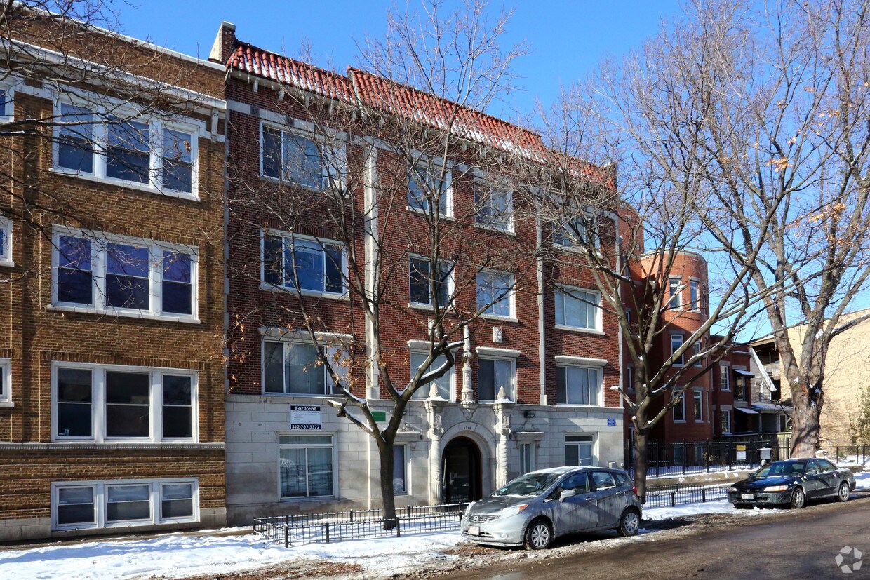 6916 North Lakewood Avenue - 6916 N Lakewood Ave